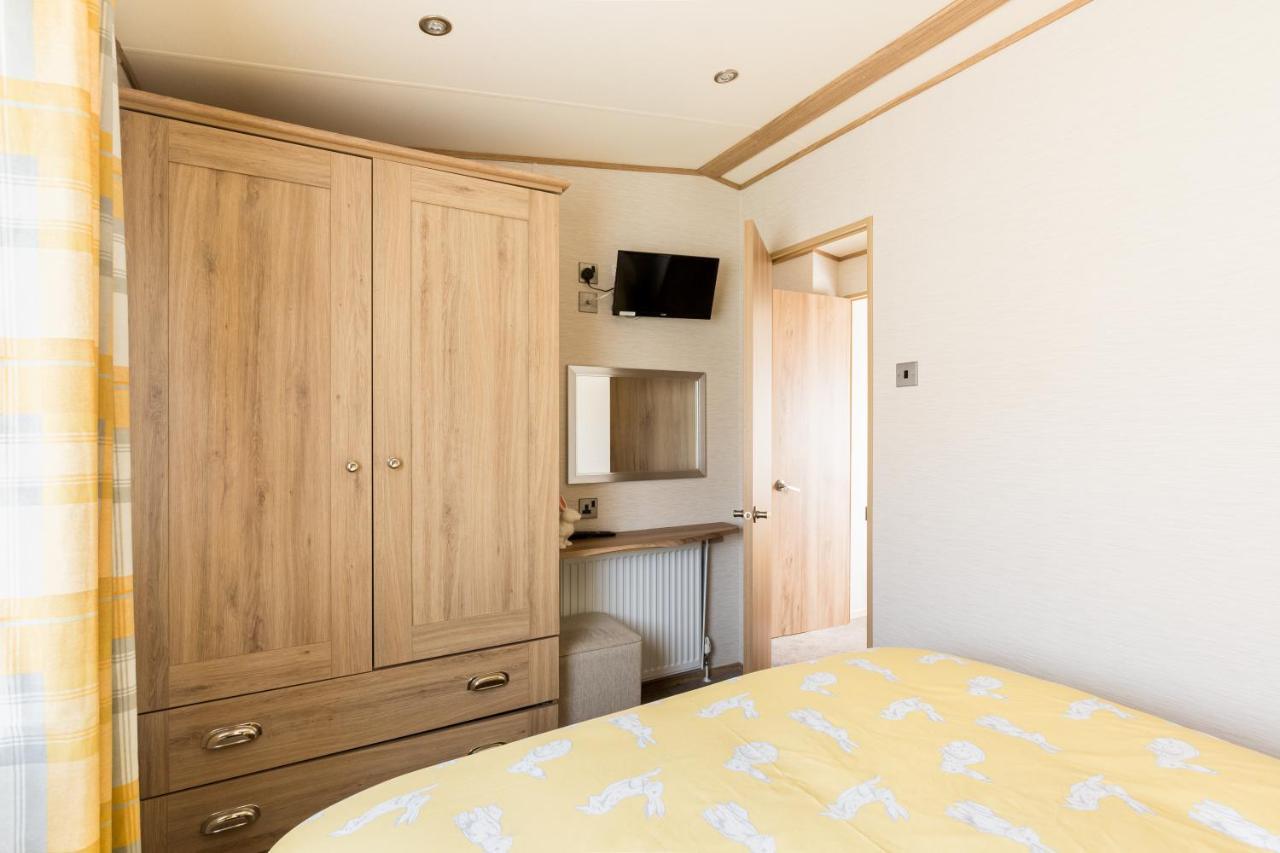 Cottontail Lodge - Hot Tub - Pet Friendly South Cerney Exteriör bild
