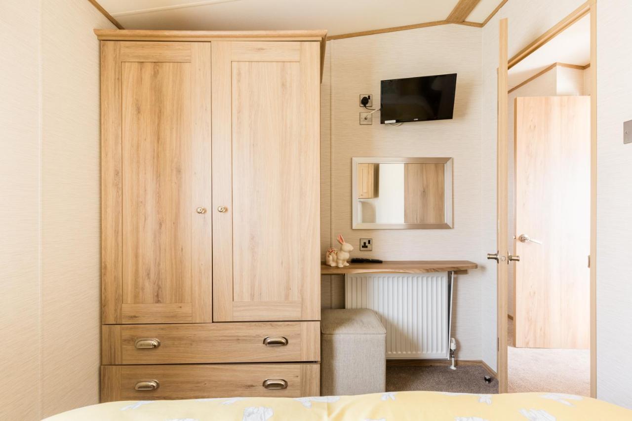 Cottontail Lodge - Hot Tub - Pet Friendly South Cerney Exteriör bild