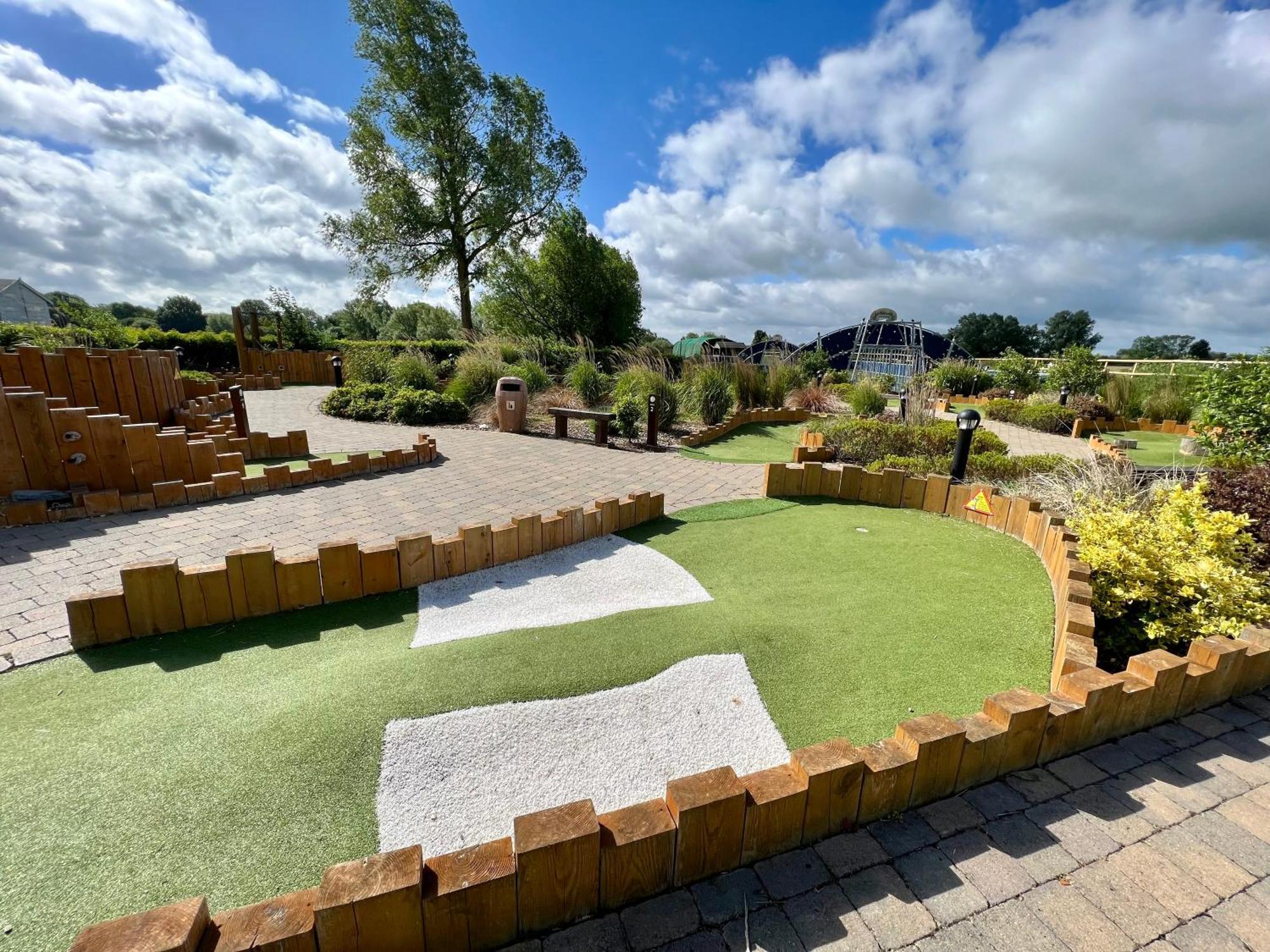 Cottontail Lodge - Hot Tub - Pet Friendly South Cerney Exteriör bild